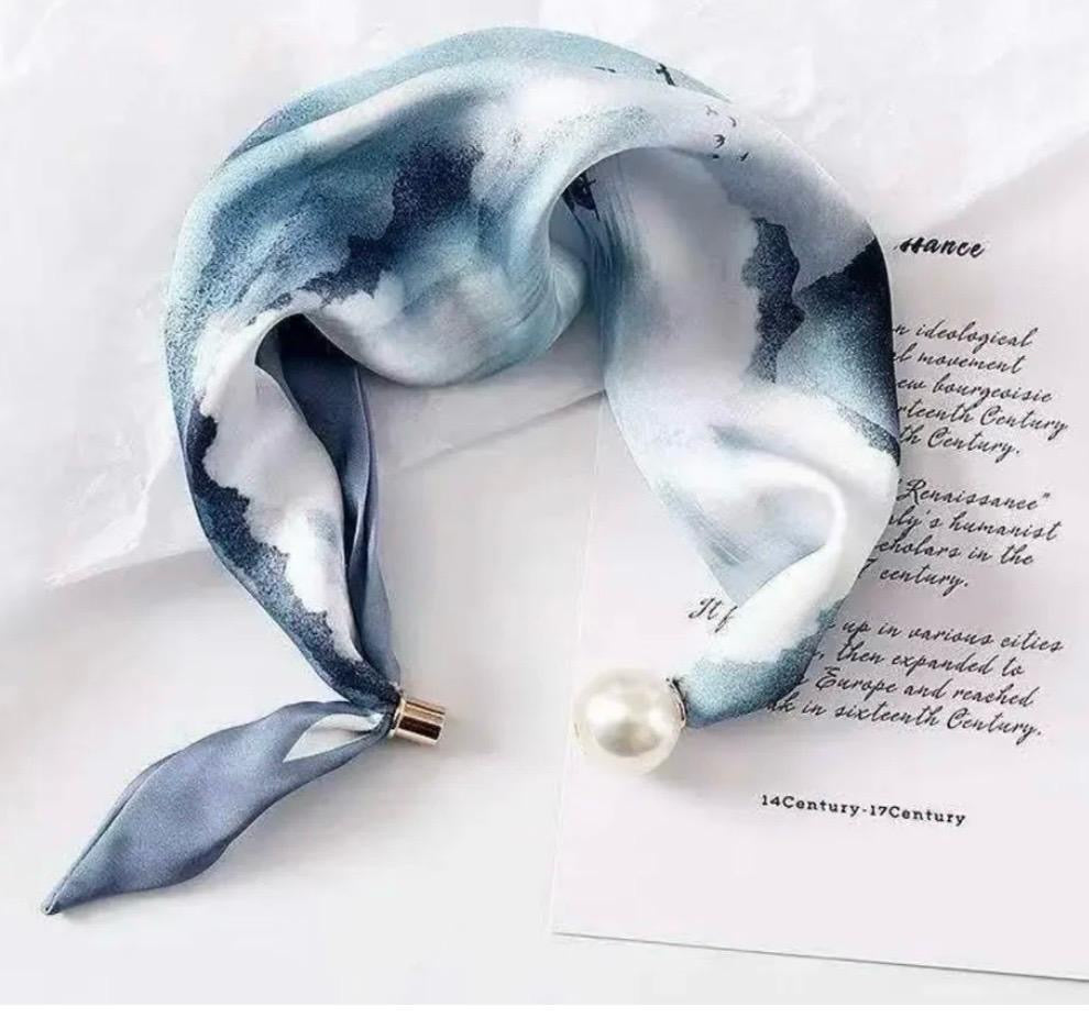 magnetische parelsjaal blauw