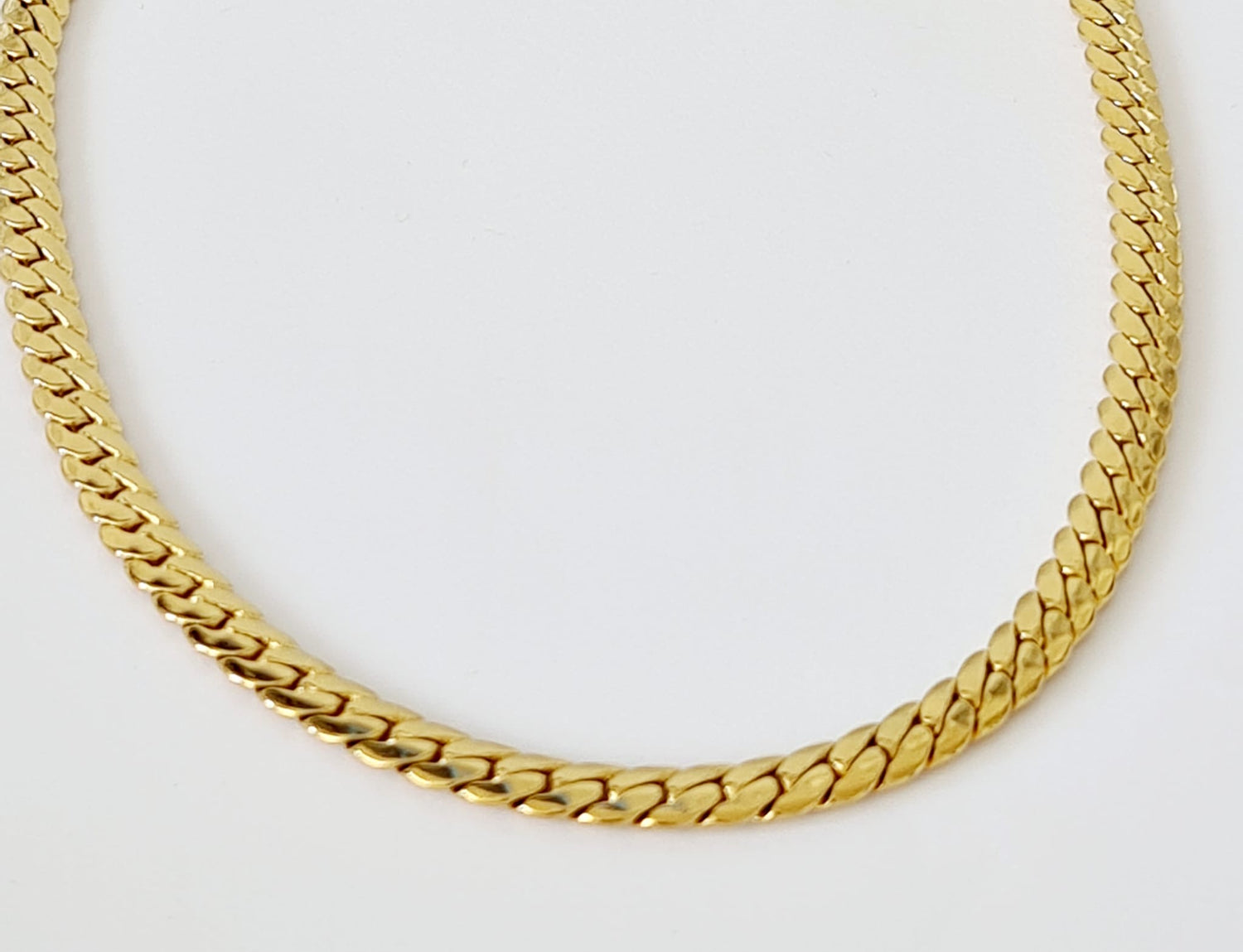 Hals ketting gevlochten