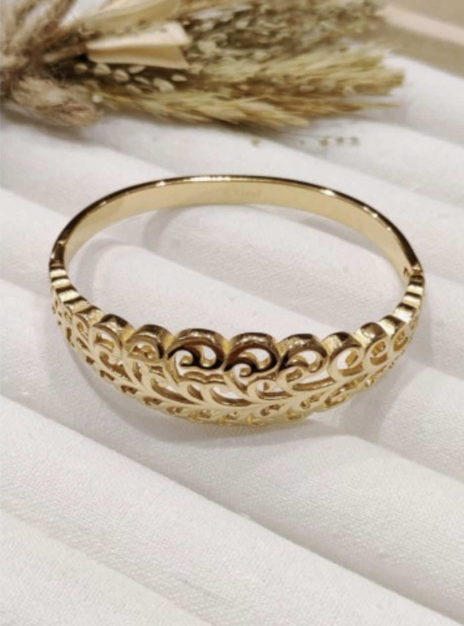 Half-cuff filigree armband