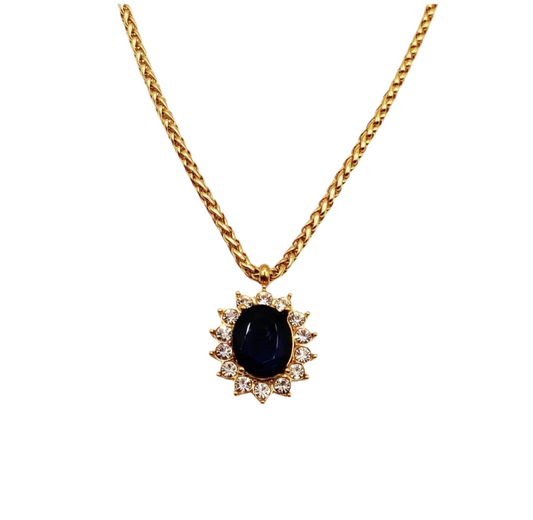 Necklace with bleu stone